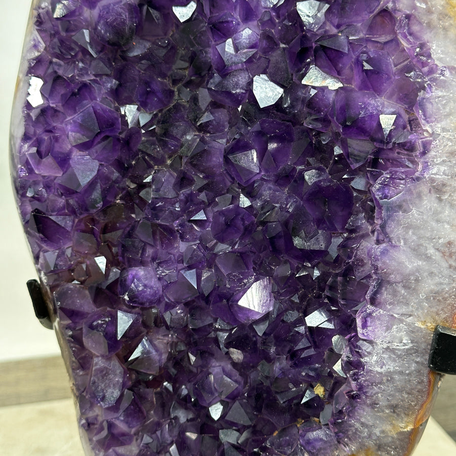 Amethyst-Kristallcluster groß mit ausgewogener Kristallstruktur, in exklusiver Premiumqualität