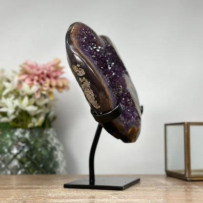 Amethyst-Herzskulptur mit polierter Naturstruktur