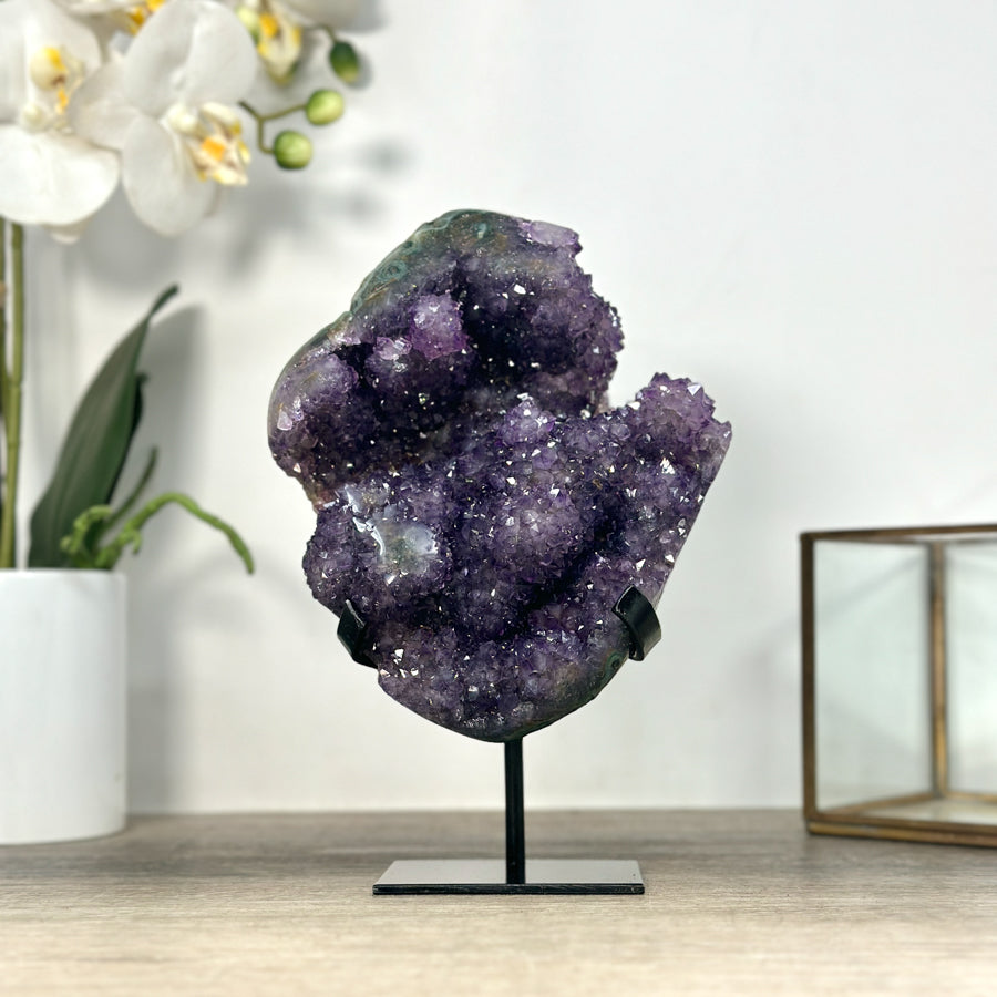 Amethyst-Cluster mit dicht besetzter Tropfsteinstruktur