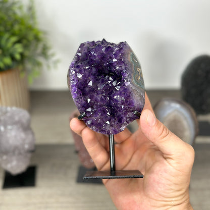 Kristallskulpturen-Set 6-teilig,mit facettierten Natursteinformationen und natürlicher Mineralstruktur