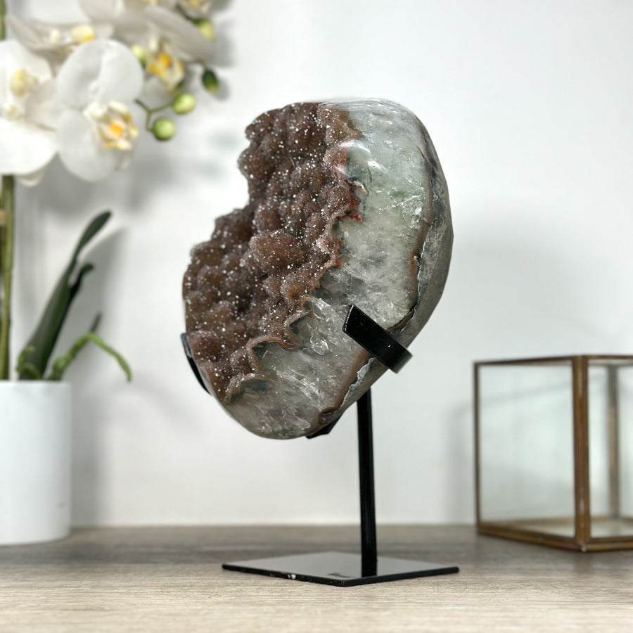 Zucker-Druzy-Kristall mit zarter, glitzernder Mikrostruktur