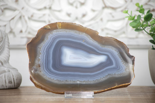 Blaue Achat-Platte mit sanften Wellenmustern