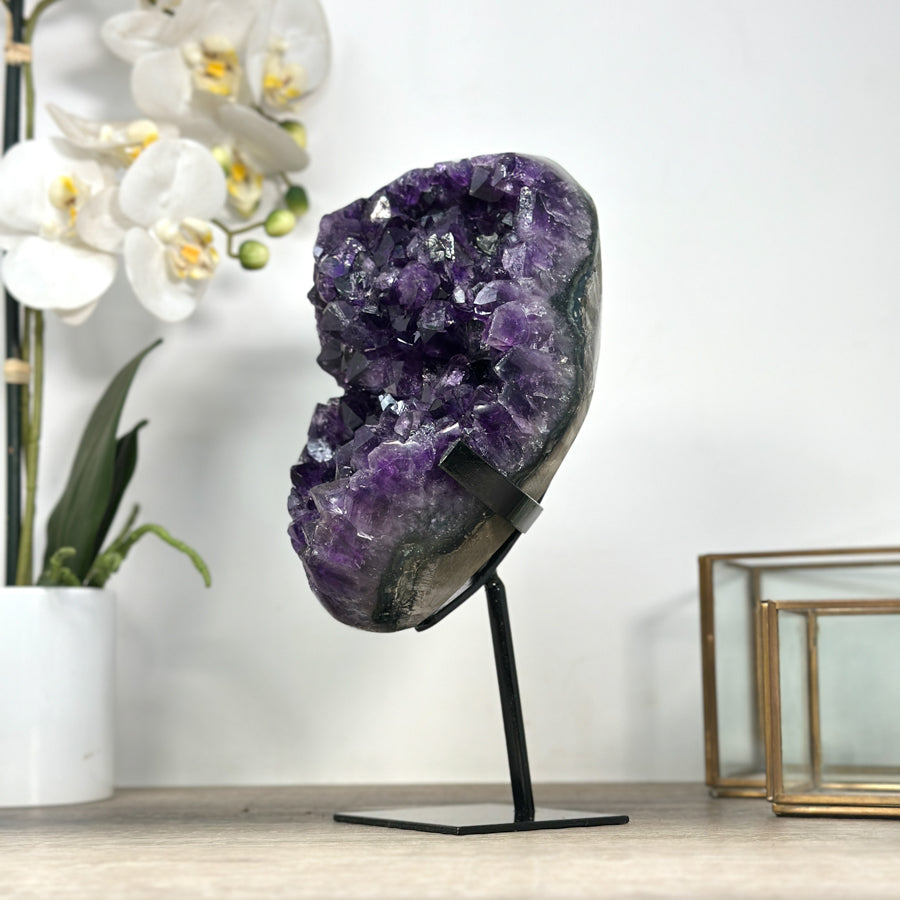 Amethyst-Kristallcluster mit natürlicher Spitzenstruktur, in hochwertiger Naturqualität