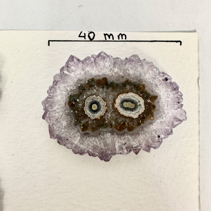 Amethyst-Stalaktiten-Scheiben mit konzentrischer Kristallstruktur