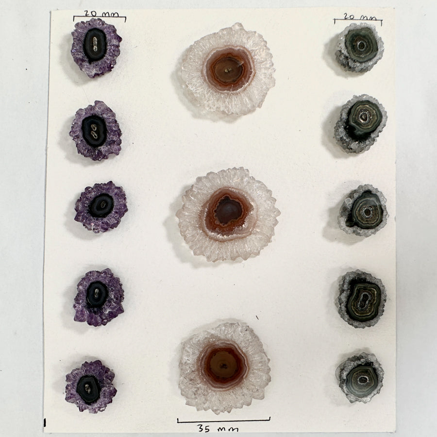 Quarz-Amethyst-Achat-Grünjaspis-Stalaktiten-Scheiben mit natürlicher Mineralbänderung