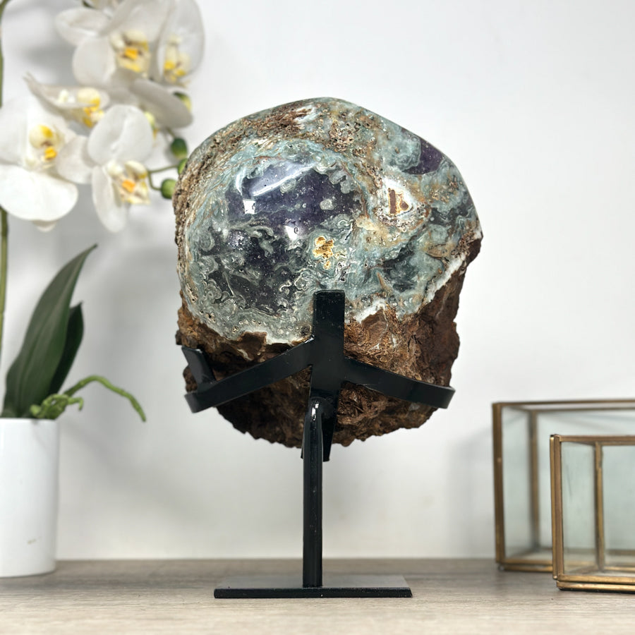 Amethyst-Cluster mit intensiv purpurner Tiefenwirkung, in exklusiver Premiumqualität