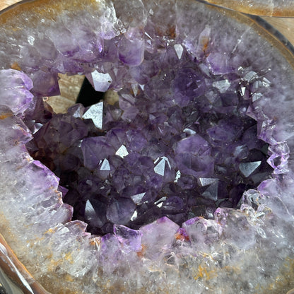 Achat-Amethyst-Geode 2-teilig mit natürlicher Kristallkammer, in ausgewählter Spitzenqualität