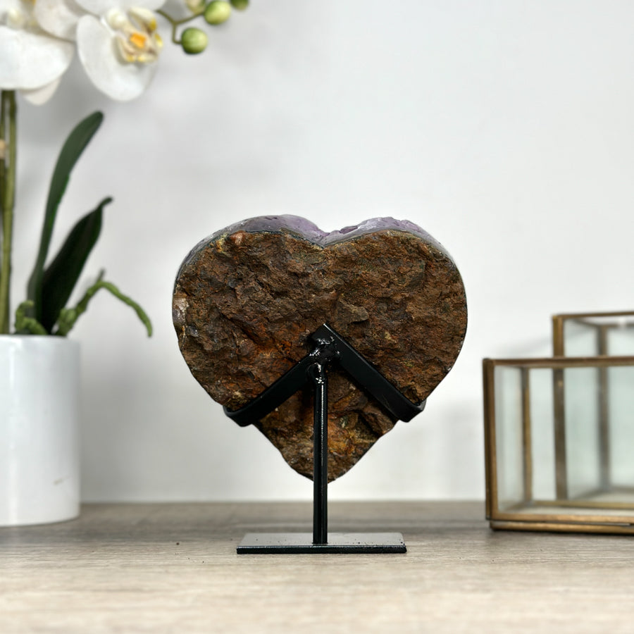 Amethyst-Kristallherz mit klar strukturierter Kristallbildung