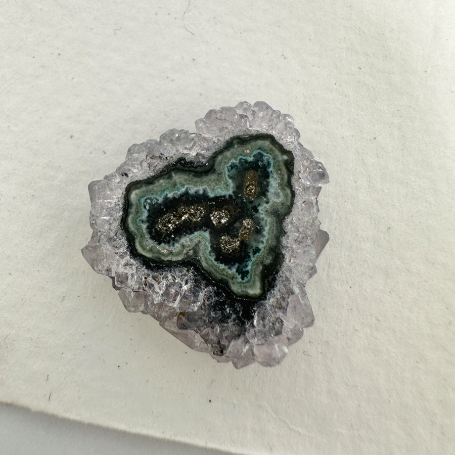Stalaktiten-Scheiben mit mineralischer Schichtstruktur