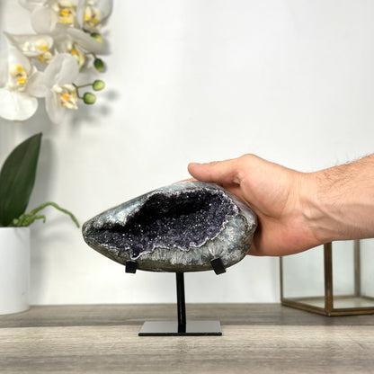Amethyst-Druzy-Geode mit gleichmäßiger Kristallstruktur