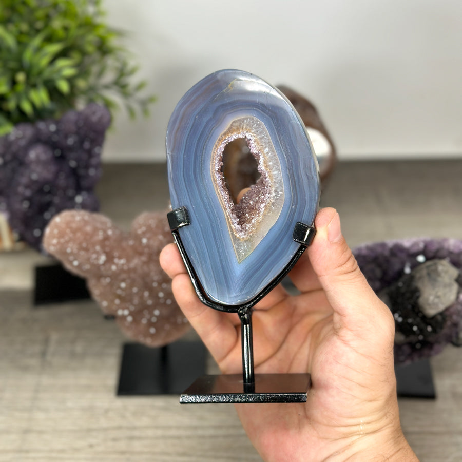Kristallskulpturen-Set 6-teilig,mit eindrucksvoller Oberflächenstruktur und ausgewählter Mineralvielfalt