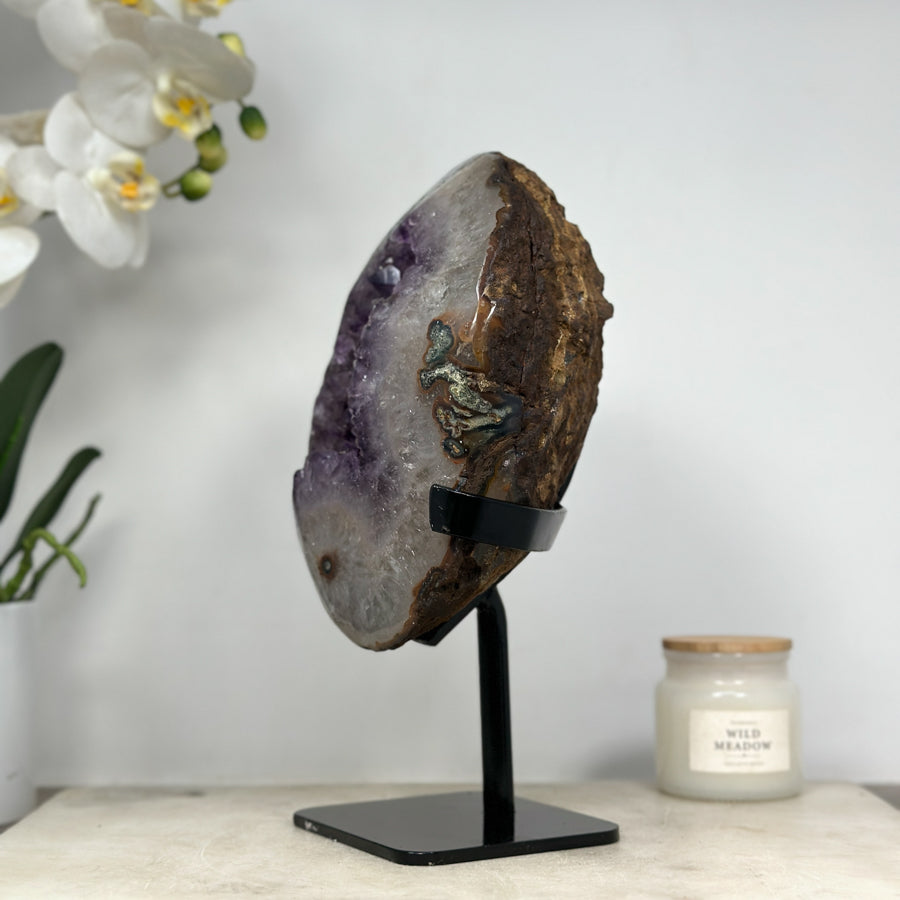 Amethyst-Quarz-Geode mit harmonischer Kristallverwachsung