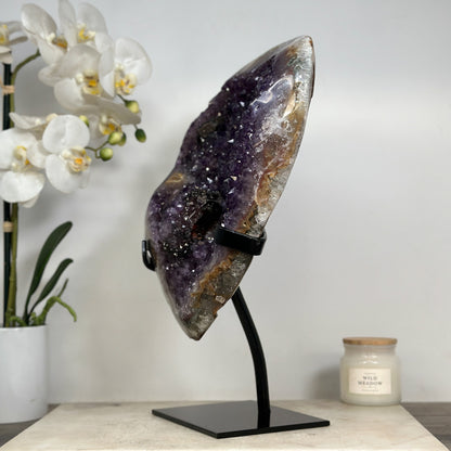 Amethyst-Geode XXL mit einzigartigen Hämatit-Einschlüssen
