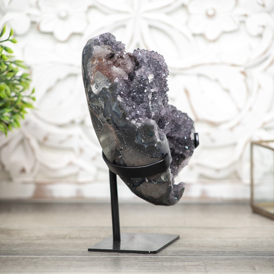 Amethyst-Stalaktiten-Exemplar mit dichter Tropfsteinstruktur
