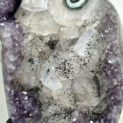 Amethyst-Kristall XL mit imposanter Kalzit-Auflage, in exklusiver Premiumqualität