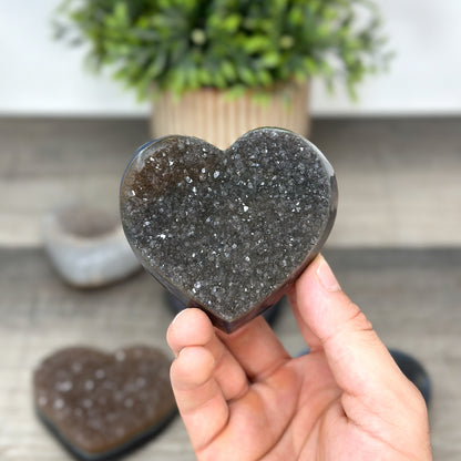 Mineralien-Herzset 5-teilig, mit vielseitiger Mineralstruktur