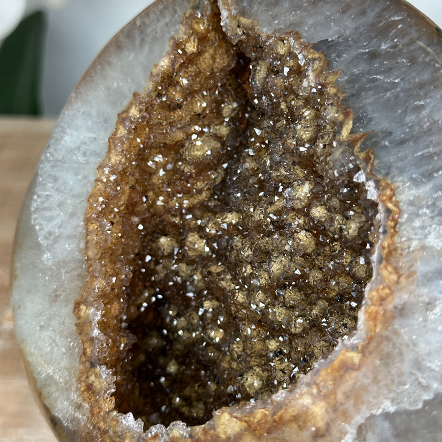 Zucker-Druzy-Geode gelb mit spektakulär funkelnder Kristalloberfläche