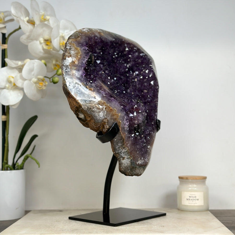 Amethyst-Geode XXL mit einzigartigen Hämatit-Einschlüssen