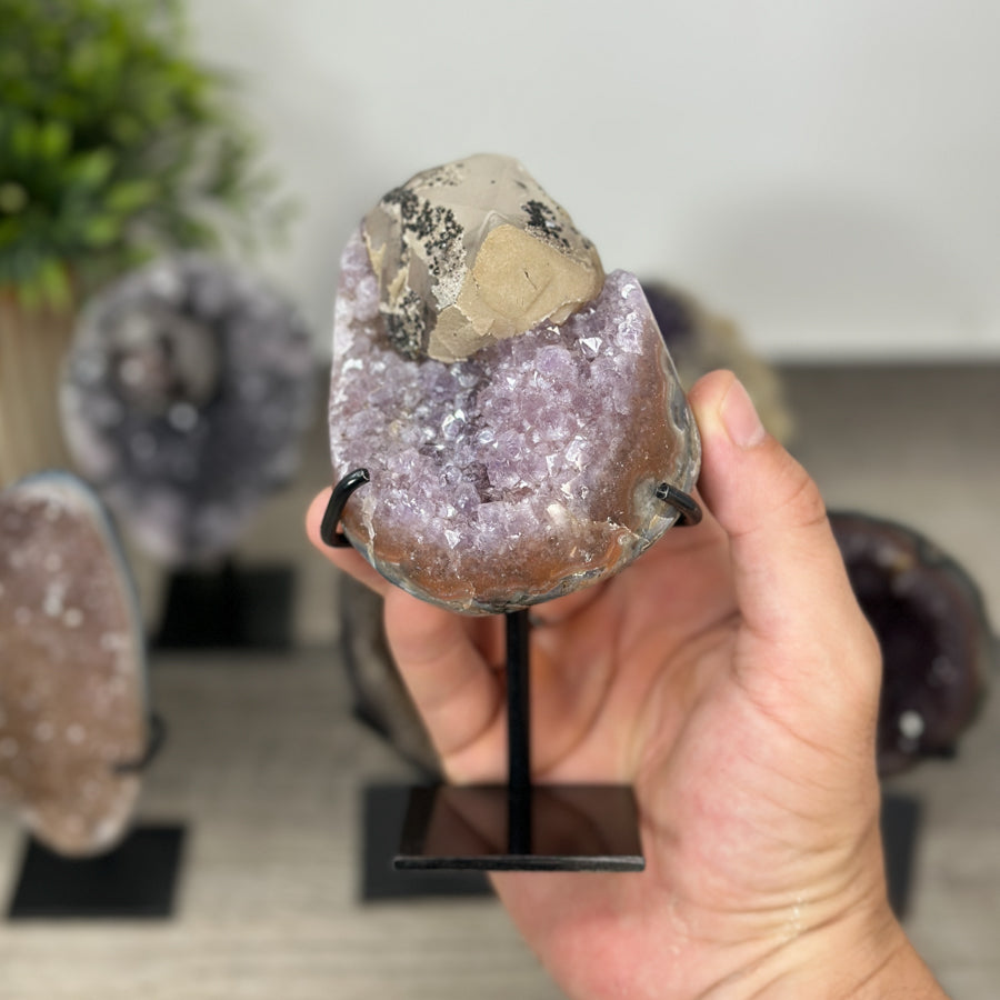 Kristallskulpturen-Set 6-teilig, mit facettenreicher Kristallstruktur und natürlicher Mineralvielfalt