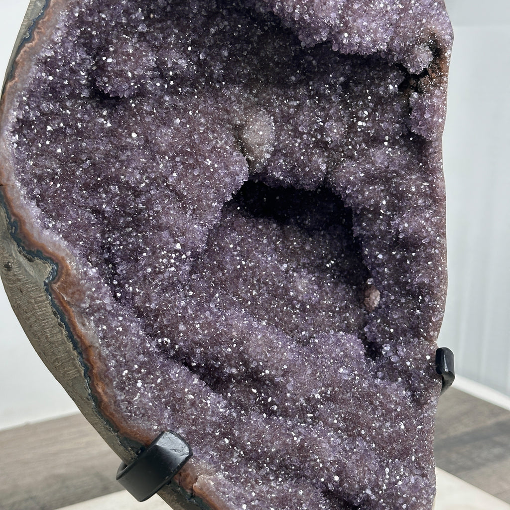 Regenbogen-Amethyst-Kristall XXL mit irisierender Kristallstruktur