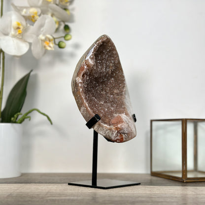 Quarz-Geode mit erdiger, braun getönter Maserung