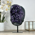 Amethyst-Kristall mit klar definierter Spitze, in ausgewählter Spitzenqualität