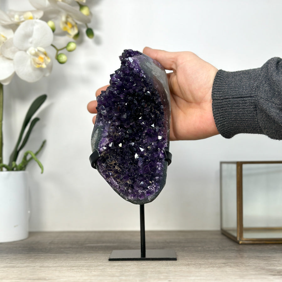 Amethyst-Exemplar mit intensiv purpurner Farbintensität
