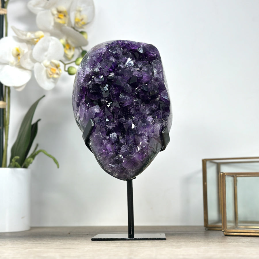 Amethyst-Kristallcluster mit natürlicher Spitzenstruktur, in hochwertiger Naturqualität