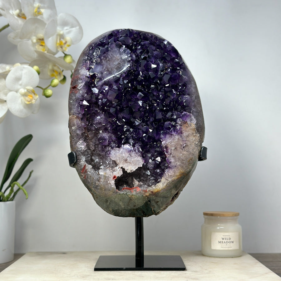 Amethyst-Kristall groß mit klar definierter Kristallstruktur