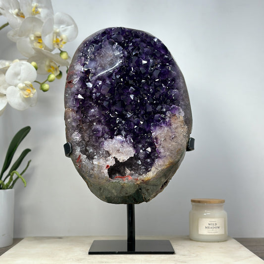 Amethyst-Kristall groß mit klar definierter Kristallstruktur