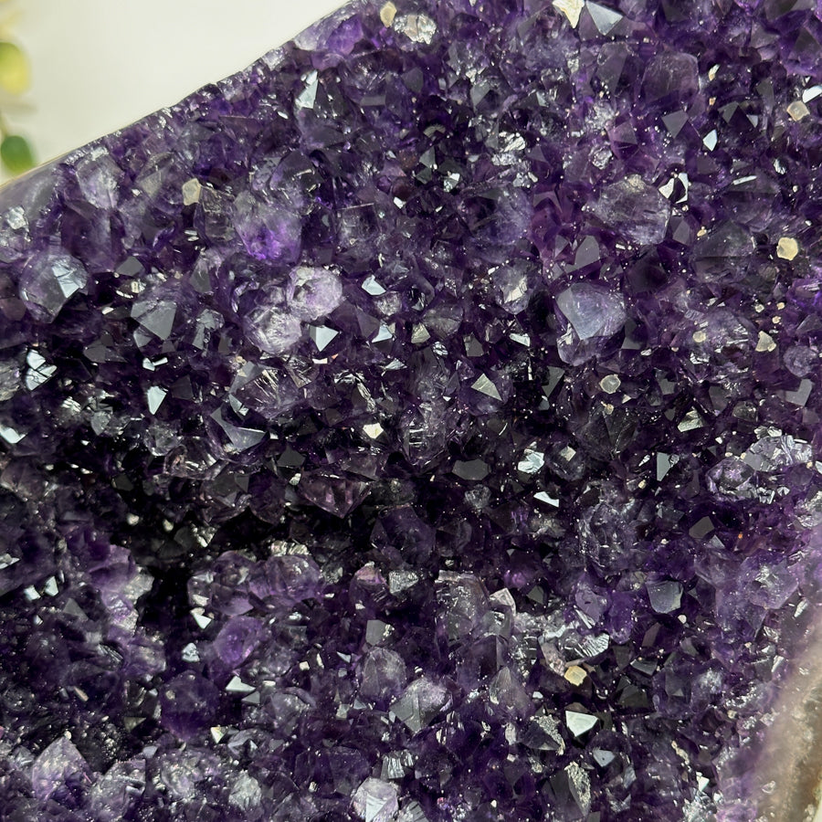 Amethyst-Kristall groß mit natürlich funkelnder, wunderschöner Spitzenarchitektur
